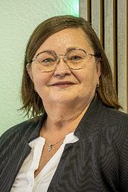 Frau Julia Schaffert
